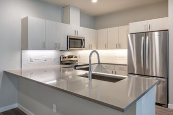 Polished quartz countertops